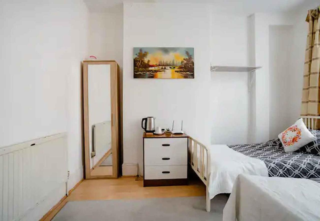 Homestay Near Tottenham Hotspur Stadium 伦敦 外观 照片