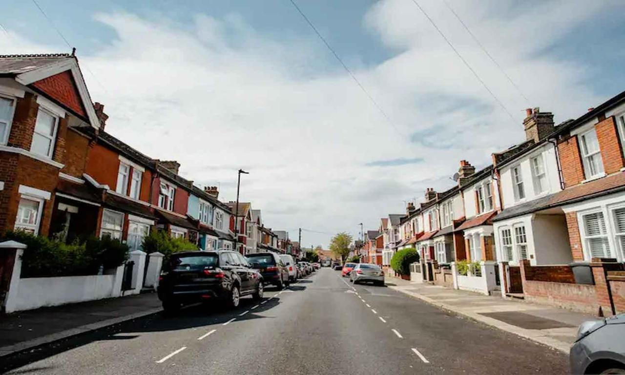 Homestay Near Tottenham Hotspur Stadium 伦敦 外观 照片