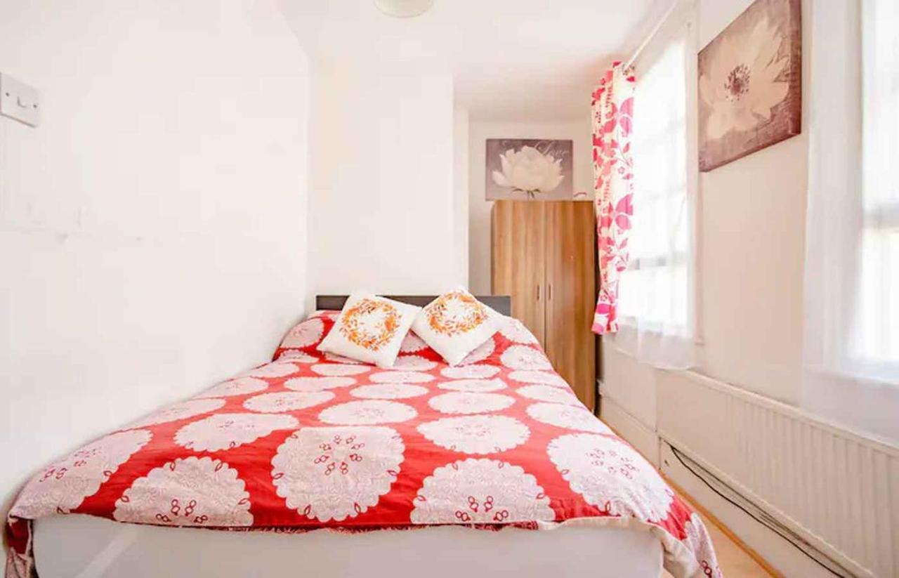Homestay Near Tottenham Hotspur Stadium 伦敦 外观 照片